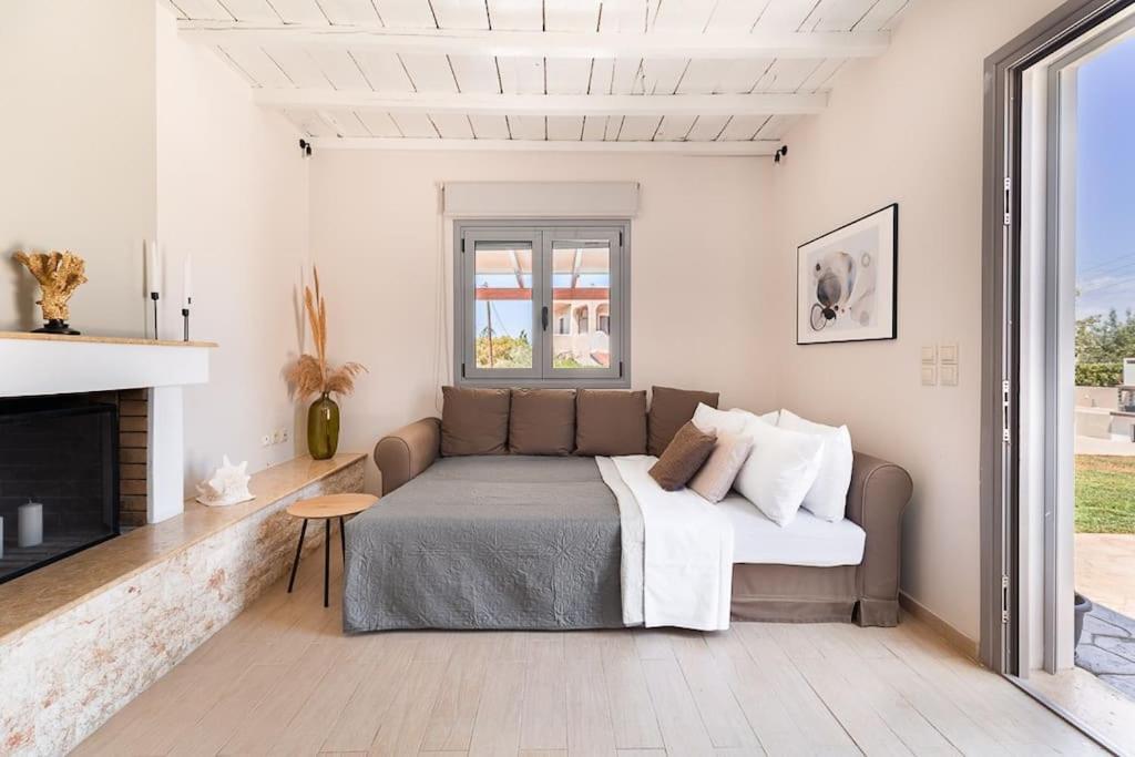 Van Louis Place Vathí 외부 사진